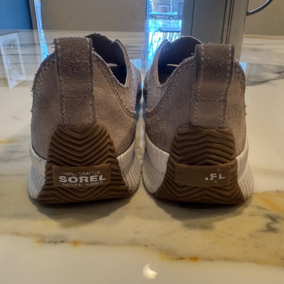 Sorel Waterproof Women's Out N about Plus Slip on  Tan Sneaker sz 7 - Picture 8 of 8